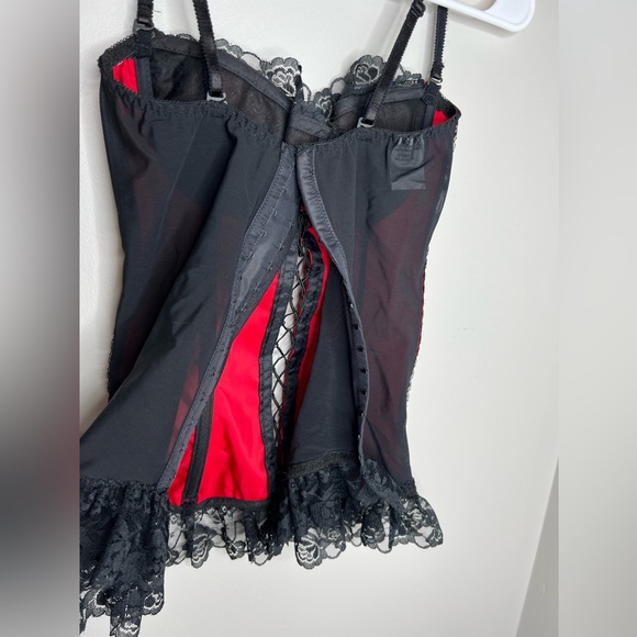 Lover’s Lane corset - 36B cups, lightly boned for shape, lace, silk, adjustable. - Picture 4 of 6